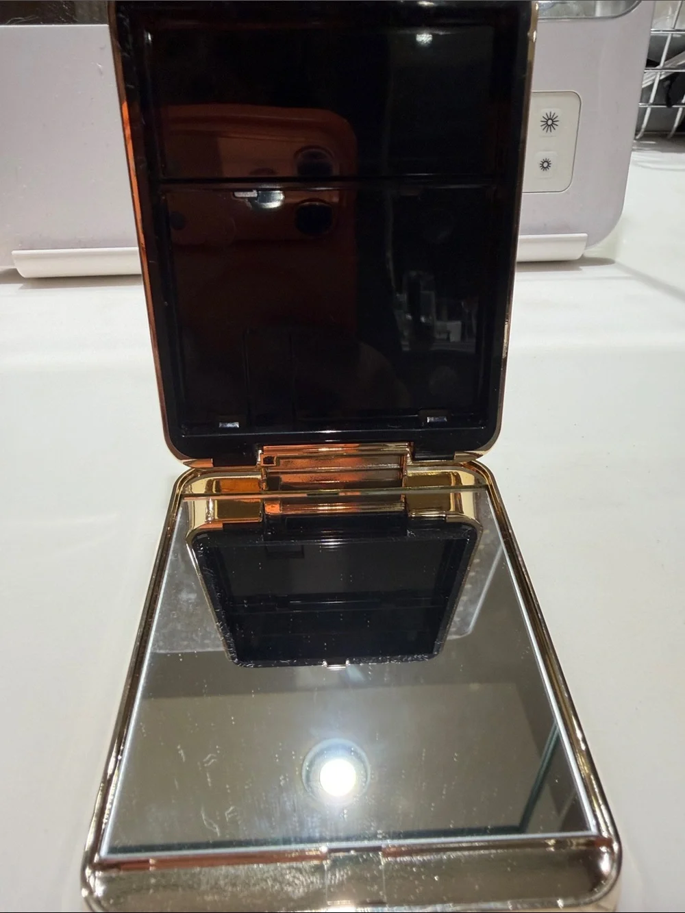 cle de peau excellent used